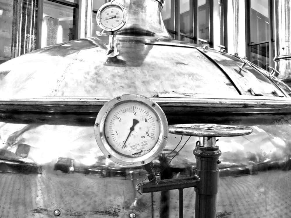 Vom Familienunternehmen zur Marke: Die Wandlung der Henninger-Identität durch die Jahrzehnte